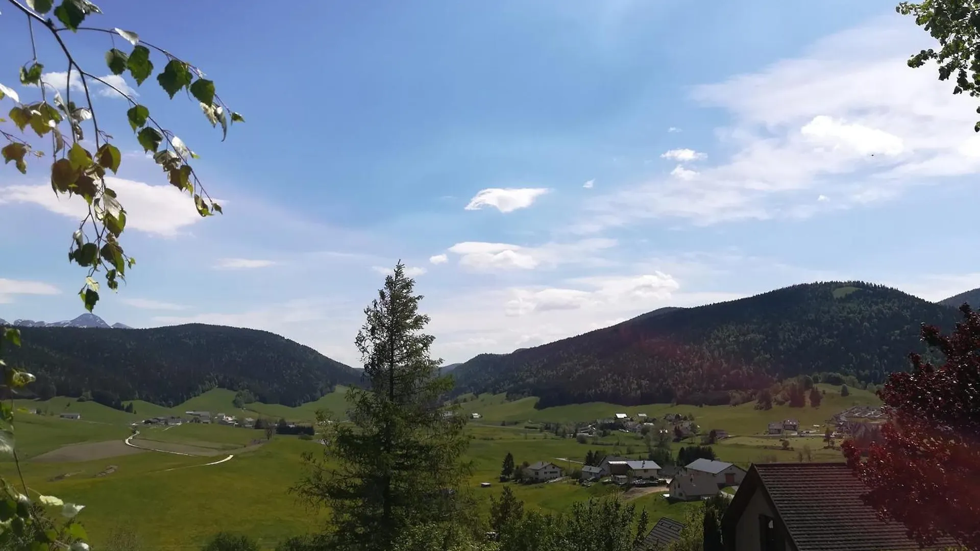 Chalet Alpin De 150M² Pour 12 Personnes Avec Billard Et Garage A Meaudre - Fr-1-737-22